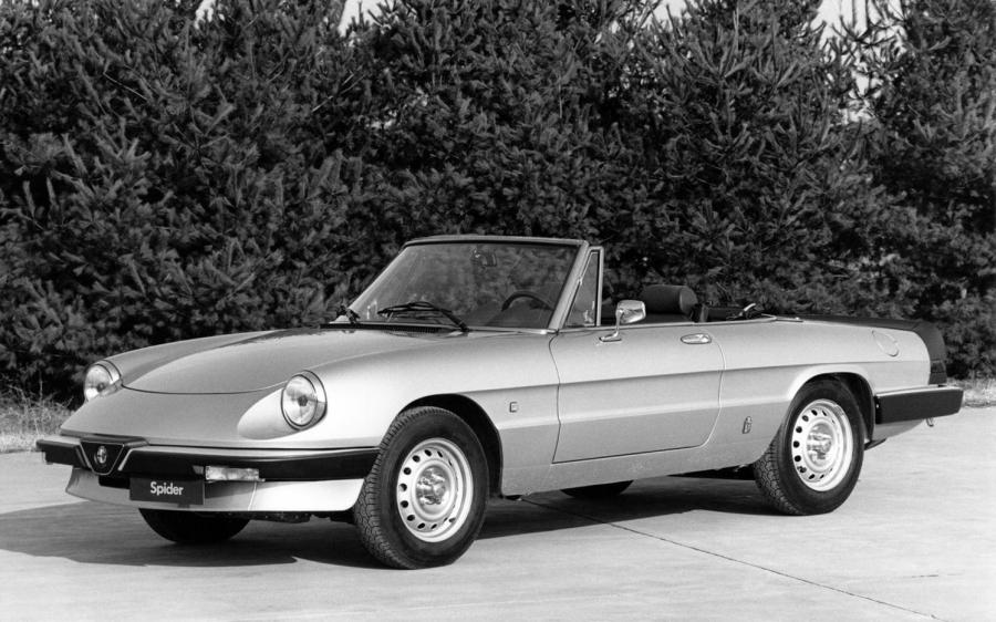 Alfa Romeo Spider (115) '1983 - 86